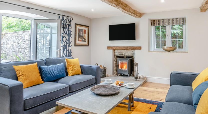 Photo of 2 Bed in Nant-y-derry