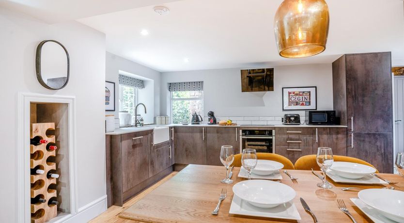 Photo of 2 Bed in Nant-y-derry