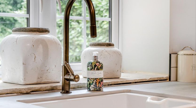 Photo of 2 Bed in Nant-y-derry