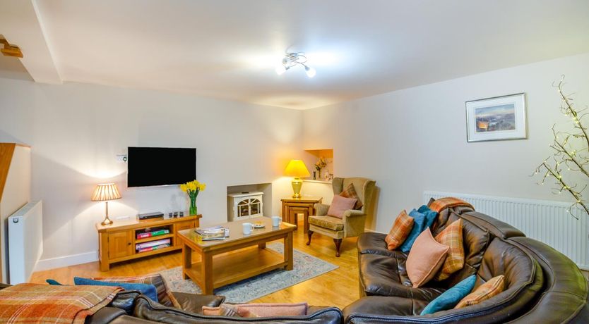 Photo of 3 Bed in Llanfwrog