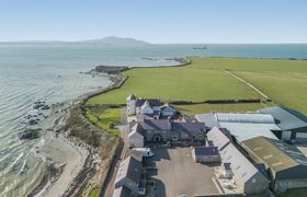 Photo of 3-bed-in-llanfwrog