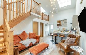 Photo of 2-bed-in-holmesfield