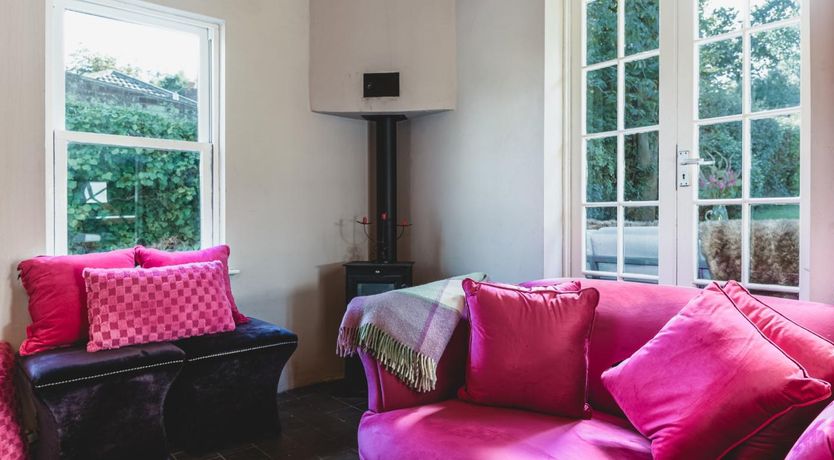 Photo of 5 Bed in Freshwater