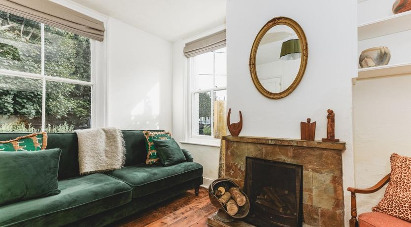 Photo of 5 Bed in Freshwater