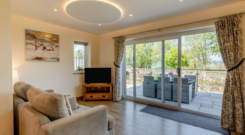 Photo of 4 Bed in Honiton