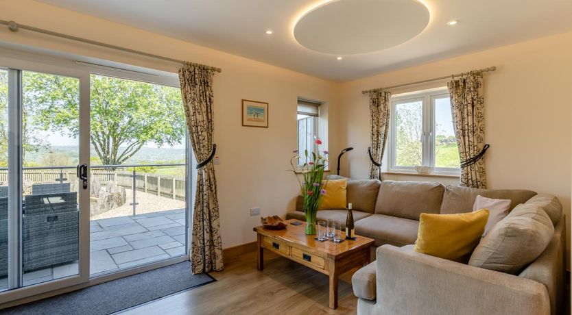 Photo of 4 Bed in Honiton