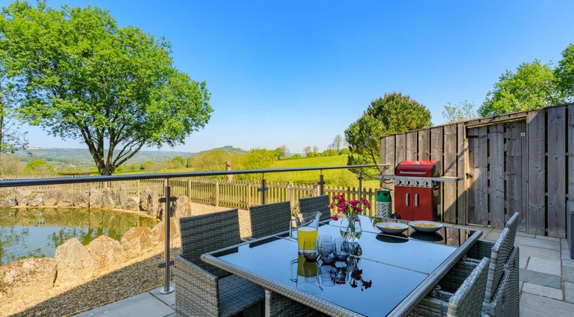 Photo of 4 Bed in Honiton