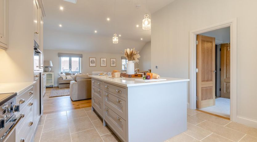 Photo of 3 Bed in Docking