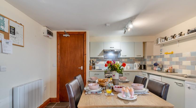Photo of 2 Bed in Boncath