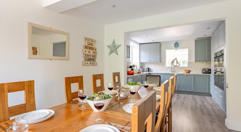 Photo of 5 Bed in Walberswick