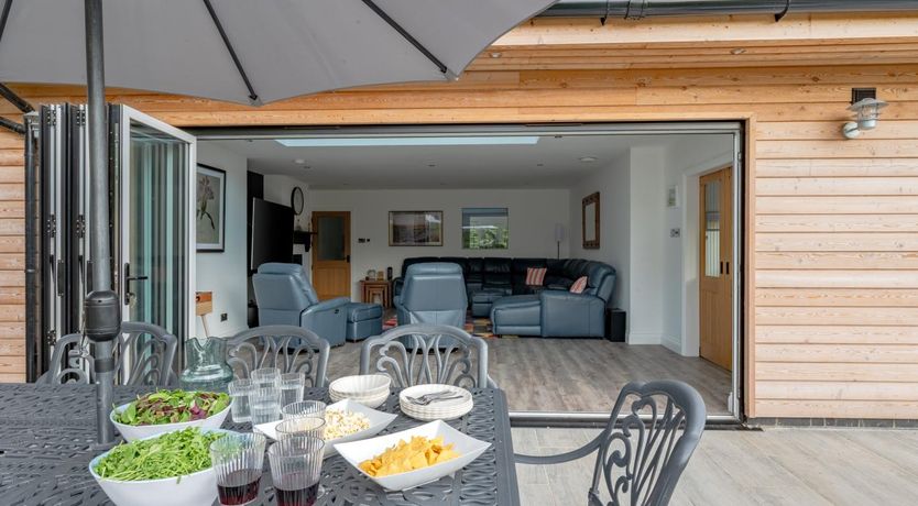 Photo of 5 Bed in Walberswick