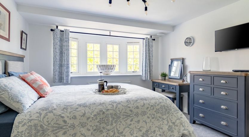 Photo of 5 Bed in Walberswick