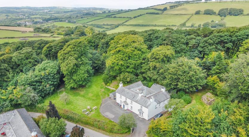 Photo of 5 Bed in Kentisbury
