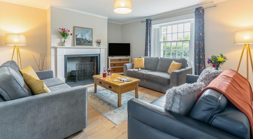 Photo of 5 Bed in Kentisbury