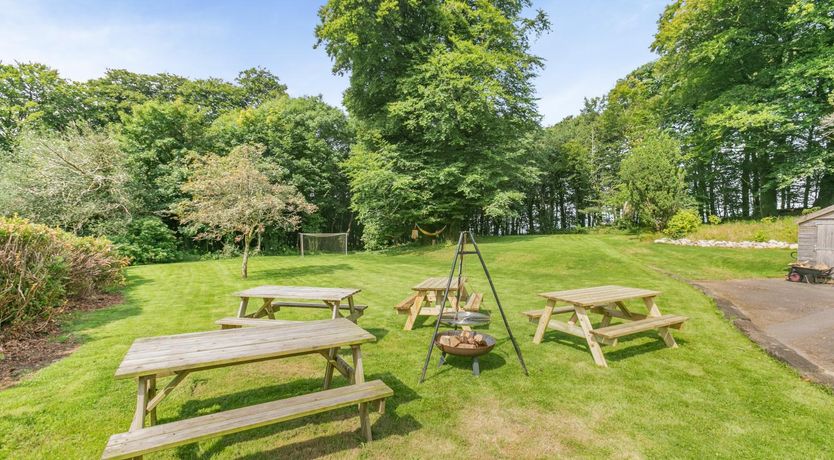Photo of 5 Bed in Kentisbury
