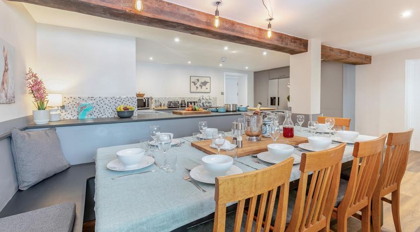 Photo of 5 Bed in Kentisbury