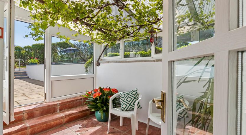 Photo of 3 Bed in Newgale