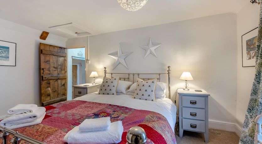 Photo of 4 Bed in Holt