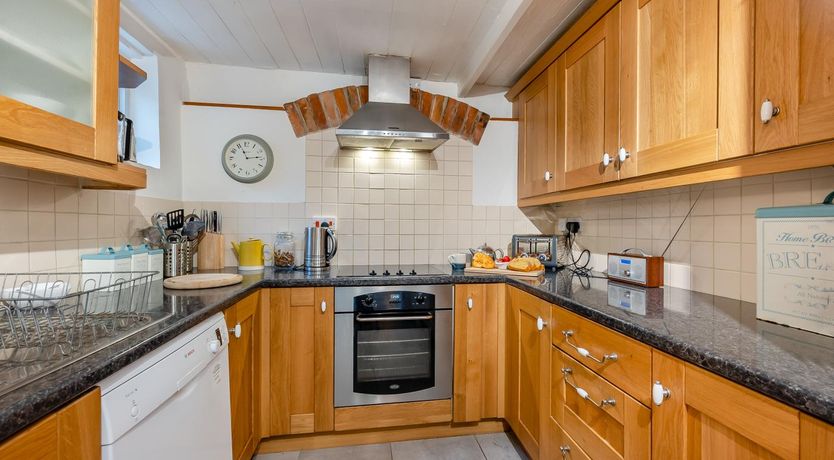 Photo of 4 Bed in Holt