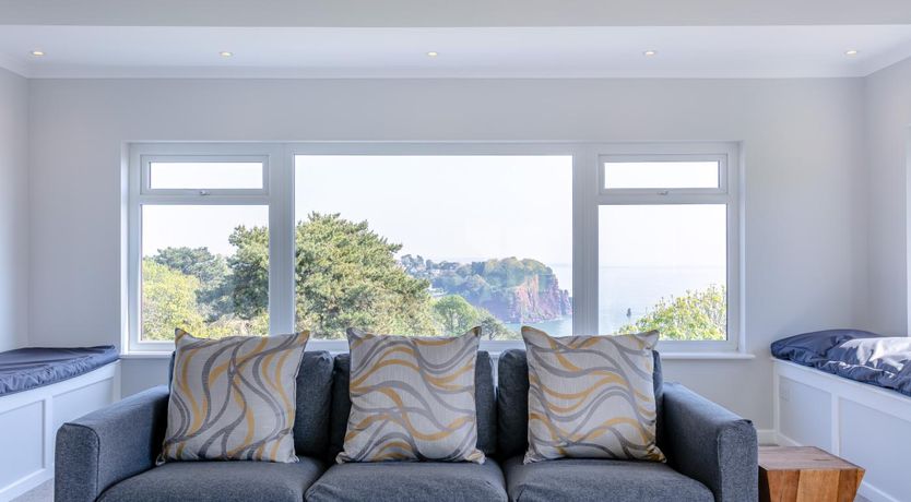 Photo of 3 Bed in Teignmouth