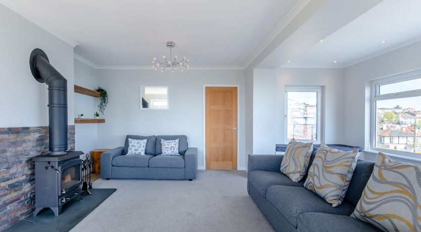 Photo of 3 Bed in Teignmouth