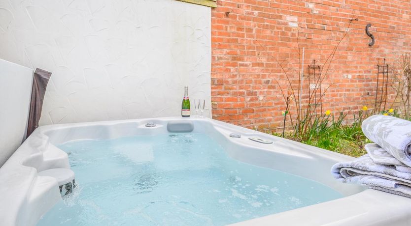 Photo of 4 Bed in Alcester