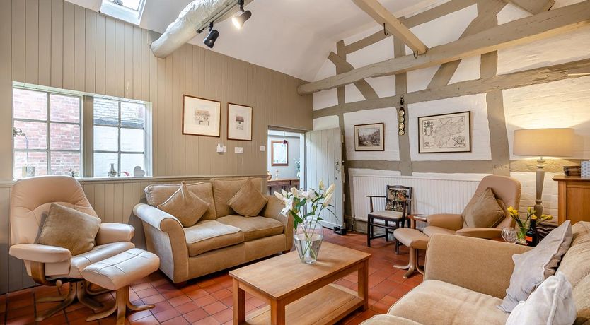 Photo of 4 Bed in Alcester
