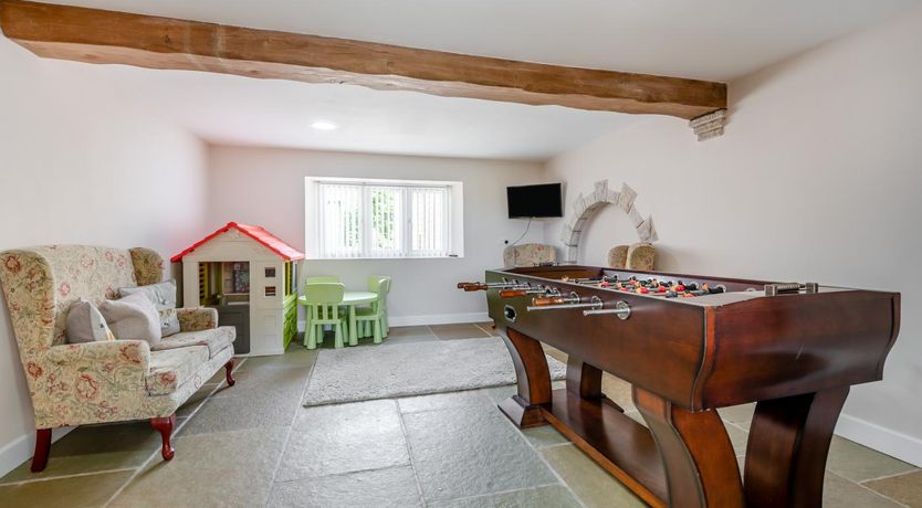 Photo of 5 Bed in Corfe Castle