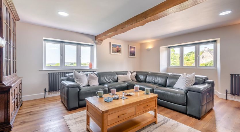 Photo of 5 Bed in Corfe Castle