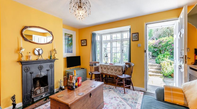 Photo of 2 Bed in Rye
