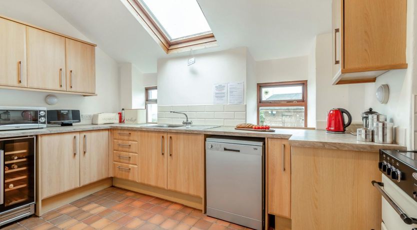 Photo of 4 Bed in Little Haven