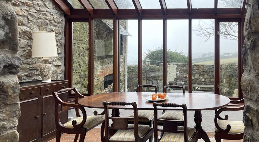 Photo of 4 Bed in Little Haven