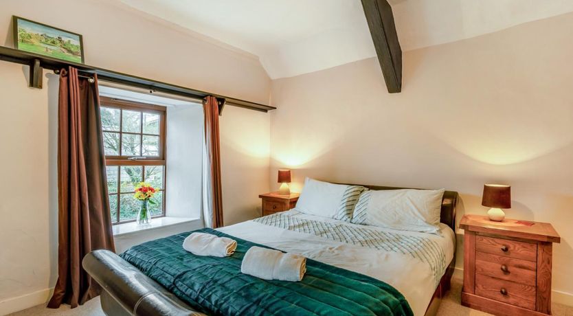 Photo of 4 Bed in Little Haven