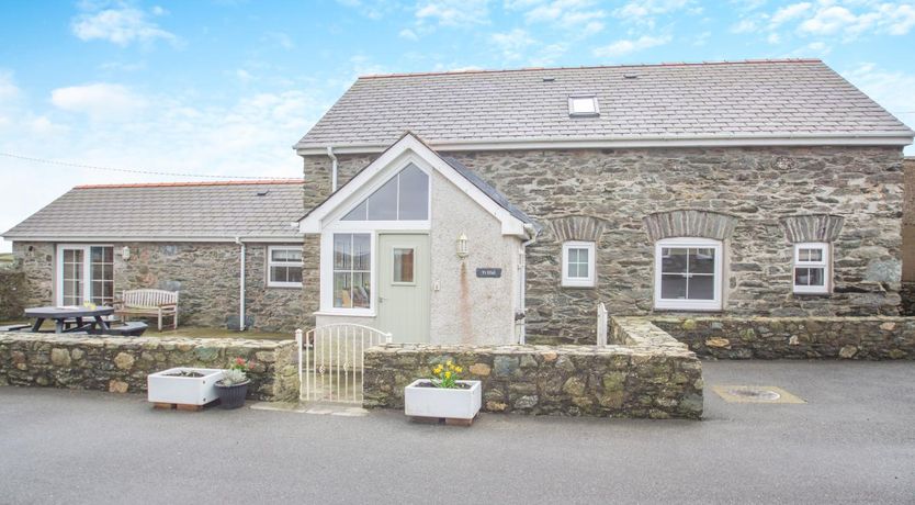 Photo of 3 Bed in Llanfwrog