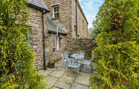 Photo of 2-bed-in-pentre-bach