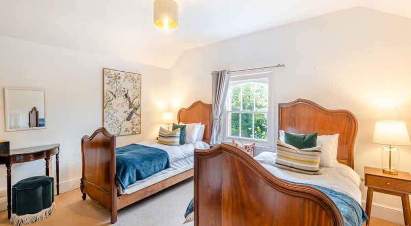 Photo of 2 Bed in Southwell