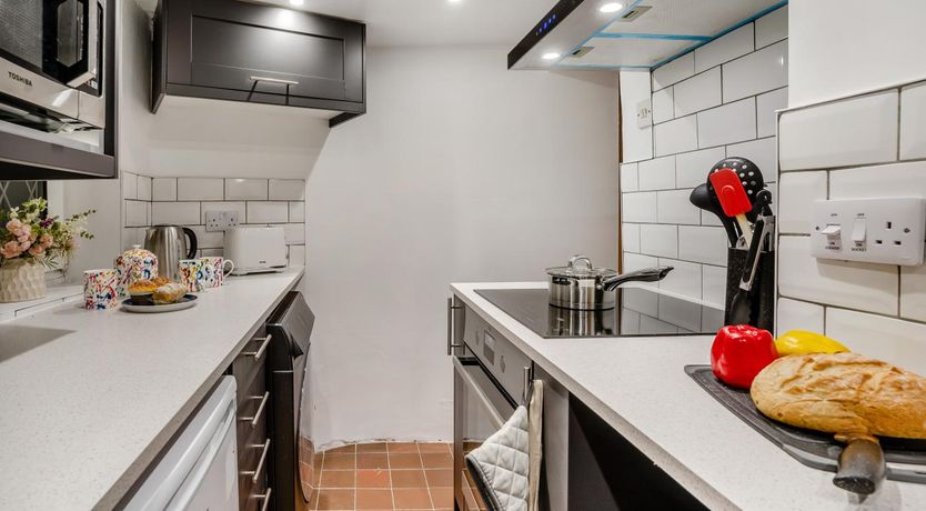 Photo of 2 Bed in Mumbles