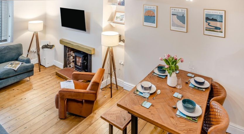 Photo of 2 Bed in Mumbles