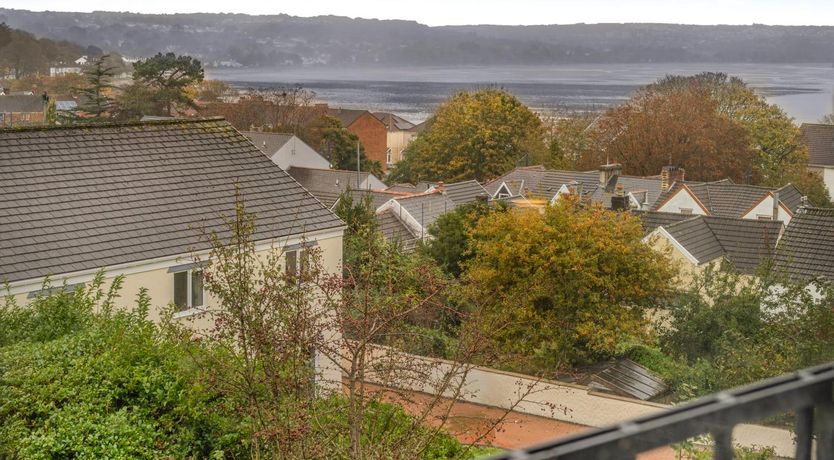 Photo of 2 Bed in Mumbles