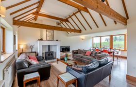 Photo of 3-bed-in-playden-1