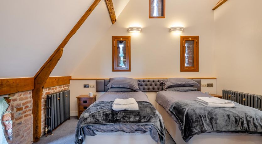 Photo of 2 Bed in Bradwell