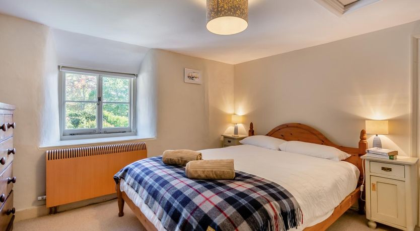 Photo of 2 Bed in Highcliffe