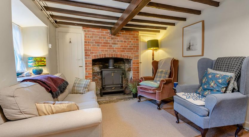 Photo of 2 Bed in Highcliffe