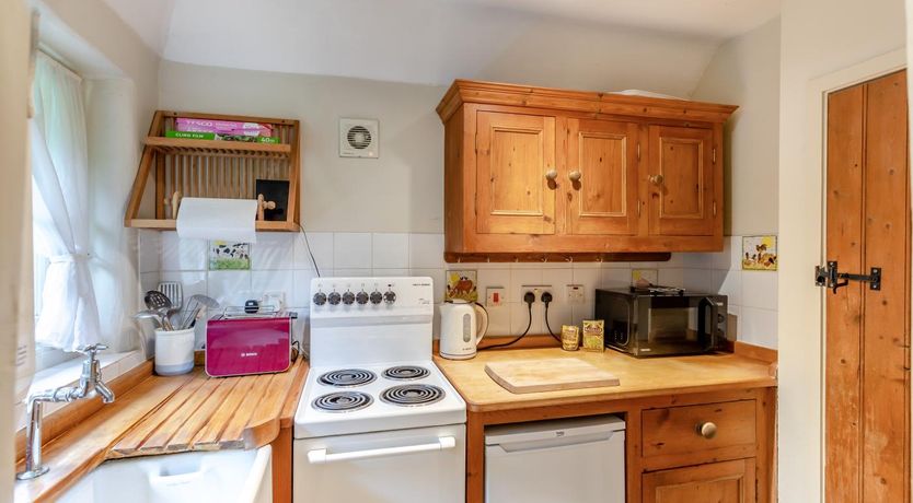 Photo of 1 Bed in Highcliffe