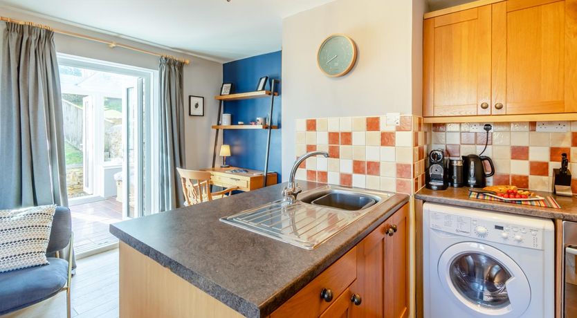 Photo of 2 Bed in Little Haven