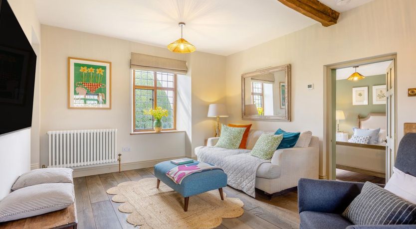 Photo of 1 Bed in Frampton On Severn