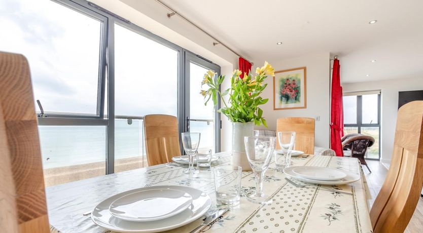 Photo of 3 Bed in Hythe