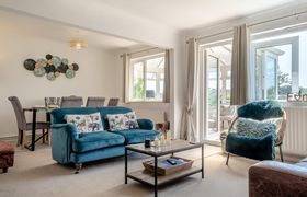 Photo of 3-bed-in-freshwater-1