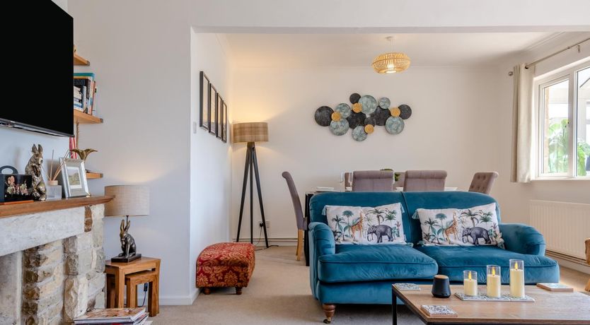 Photo of 3 Bed in Freshwater