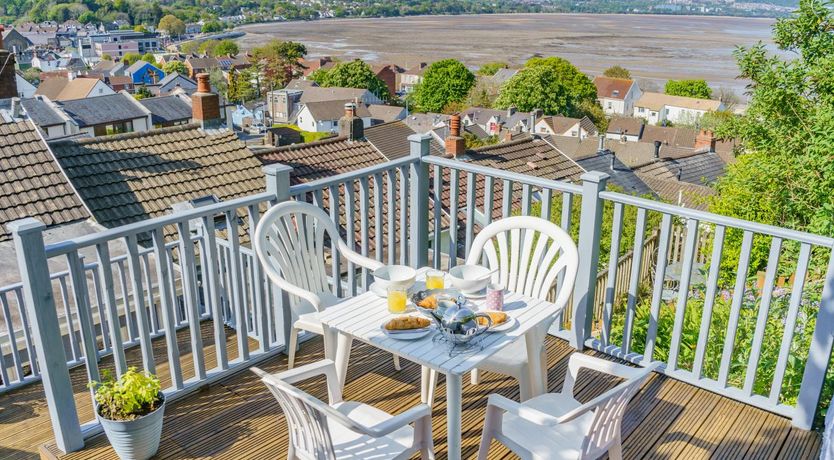 Photo of 2 Bed in Mumbles